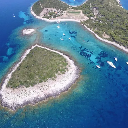 Heaven On Earth - Budihovac Glamping Campsite 4*